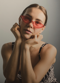 SUNGLASSES