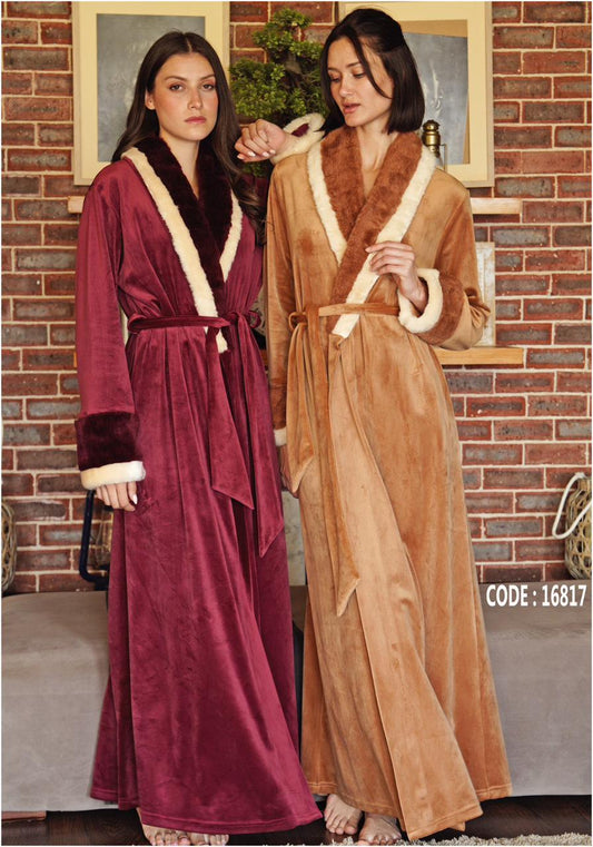 رداء شتوي فاخر مصنوع من قماش مخملي فاخر، مصمم لتوفير دفء ونعومة استثنائية.