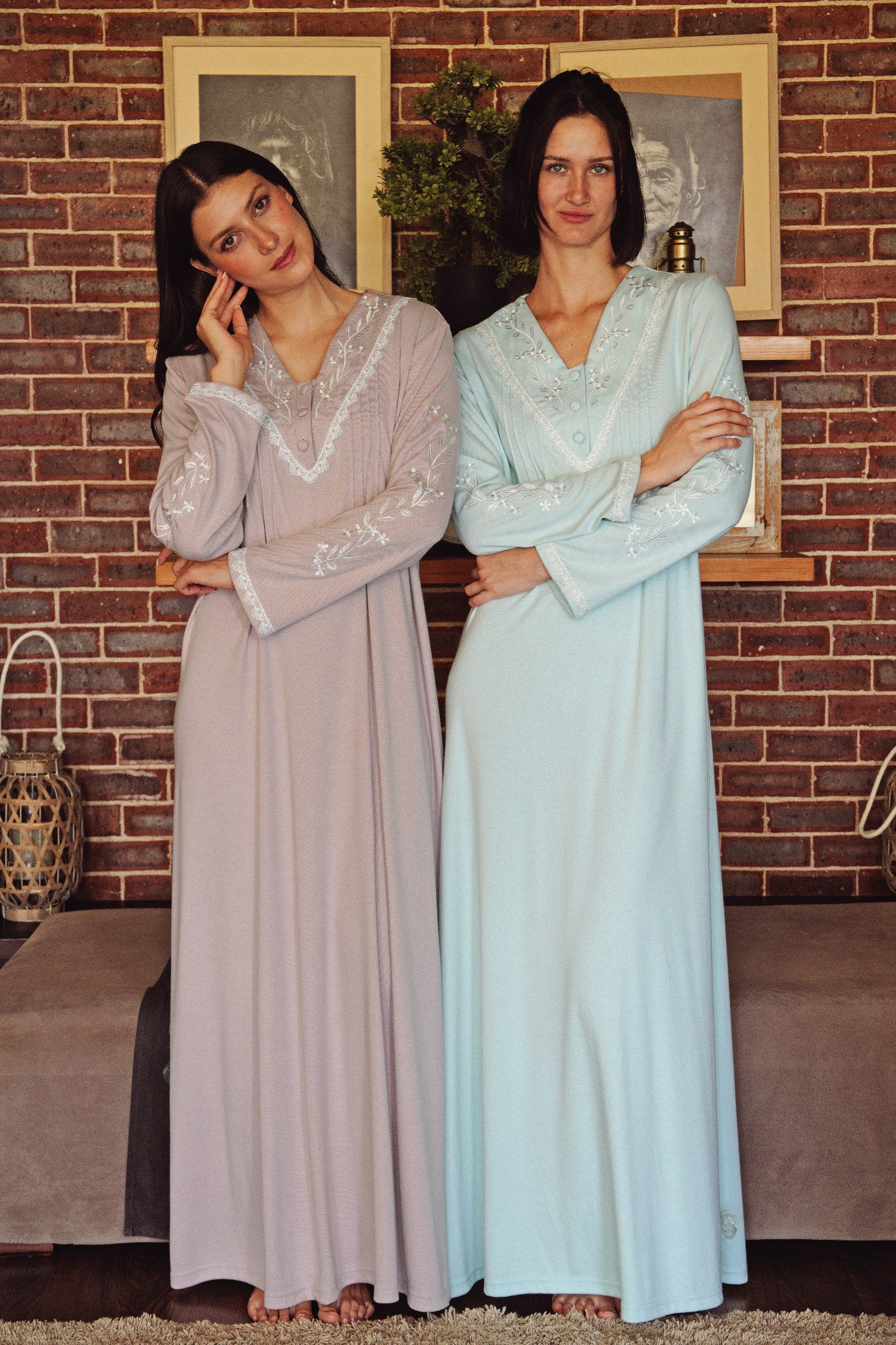 Soft, cozy home abayas designed with a long, flowy silhouette for effortless comfort and elegance.