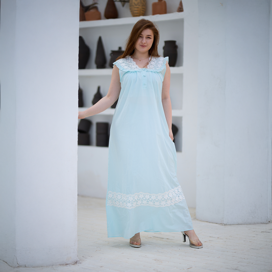 Sleeveless blue jalabiya